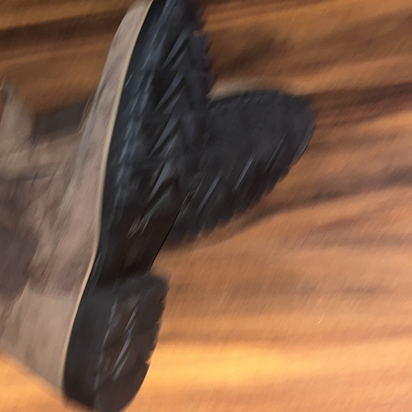 Line of Trade Boots - Picture 6 of 6